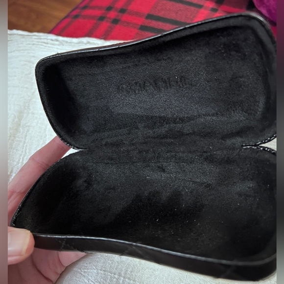 CHANEL Black Quilted Sunglasses case - Picture 5 of 6